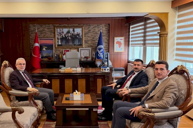 Ezine Kaymakamı Yusuf Kaptanoğlu’ndan Çanakkale’de kurum ziyaretleri