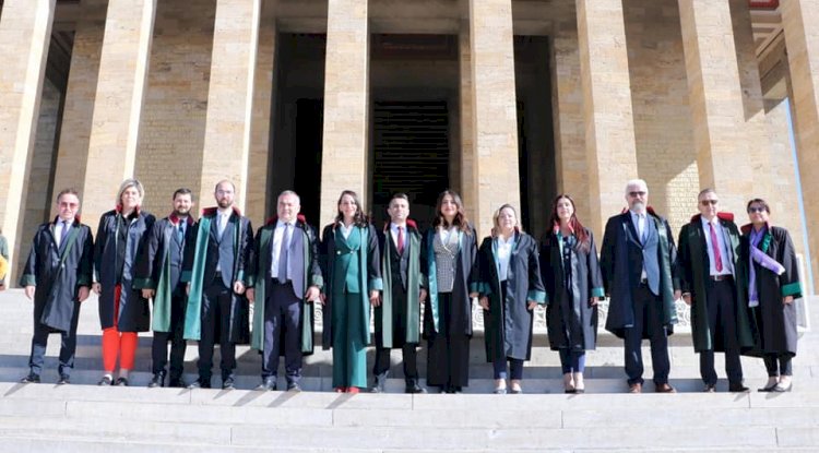 Çanakkaleli avukatlar Ata’nın huzurunda  