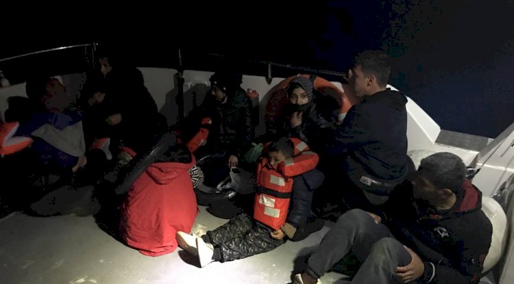 Ayvacık Açıklarında 10 Düzensiz Göçmen Yakalandı