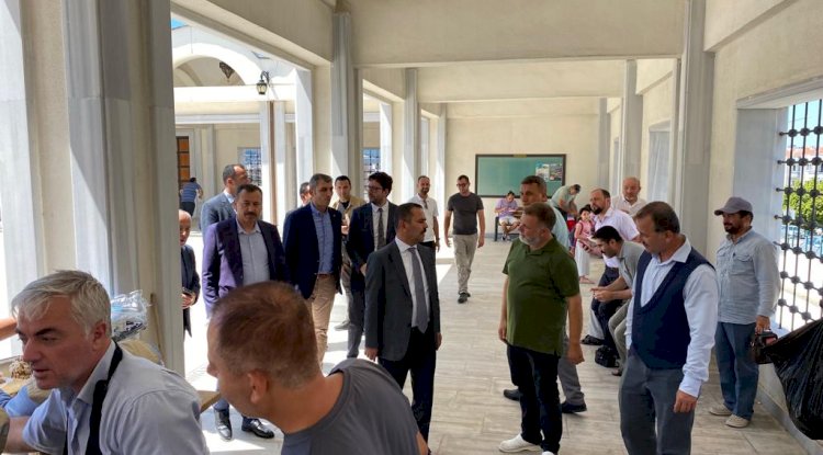 Çanakkale’de aşure dağıtıldı