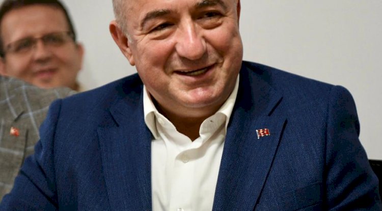 Gider; “Para ve mevkiden vazgeçebilmek, insanı güçlü kılar”