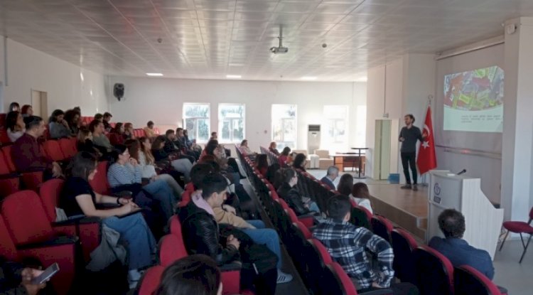 Seminere 60 yüksek lisans ve doktora öğrencisi katıldı
