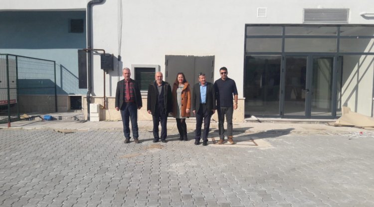 Müdür Orhan Akman yeni okul binasını inceledi
