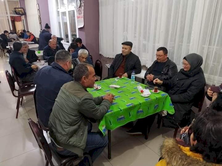 İstek ve talepleri dinliyor