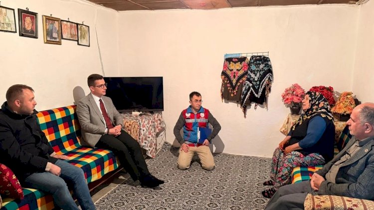 Ezine’de hane ziyaretleri: talepler yerinde dinlendi